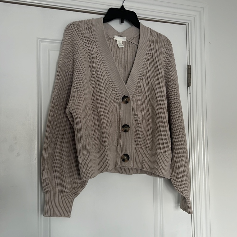 HM LAVENDER GRAY CARDIGAN
